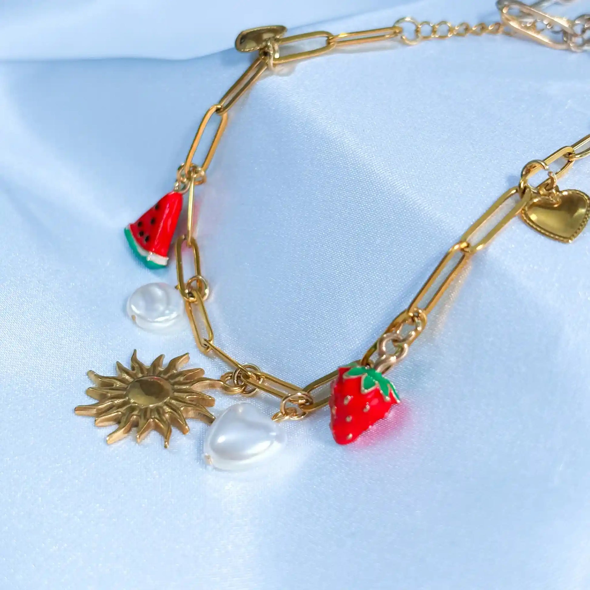 sun charm bracelet top